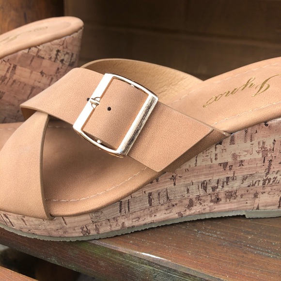 Jynx Tan Wedges Cork Heel - Picture 4 of 6